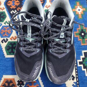 Brooks Cascadia Women Size 9 1/2